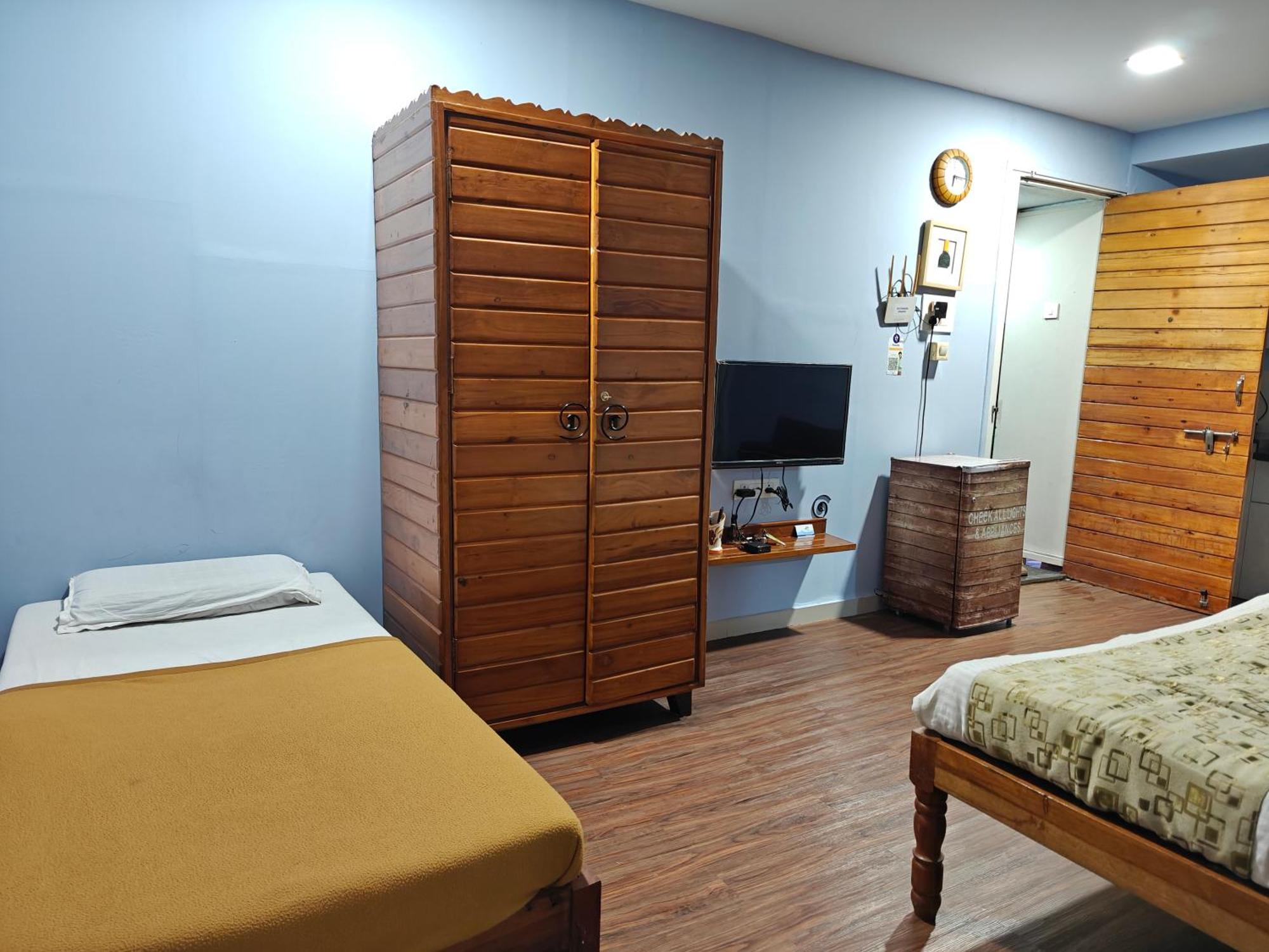 Chandralok Service Apartments Kolhapur Exterior foto