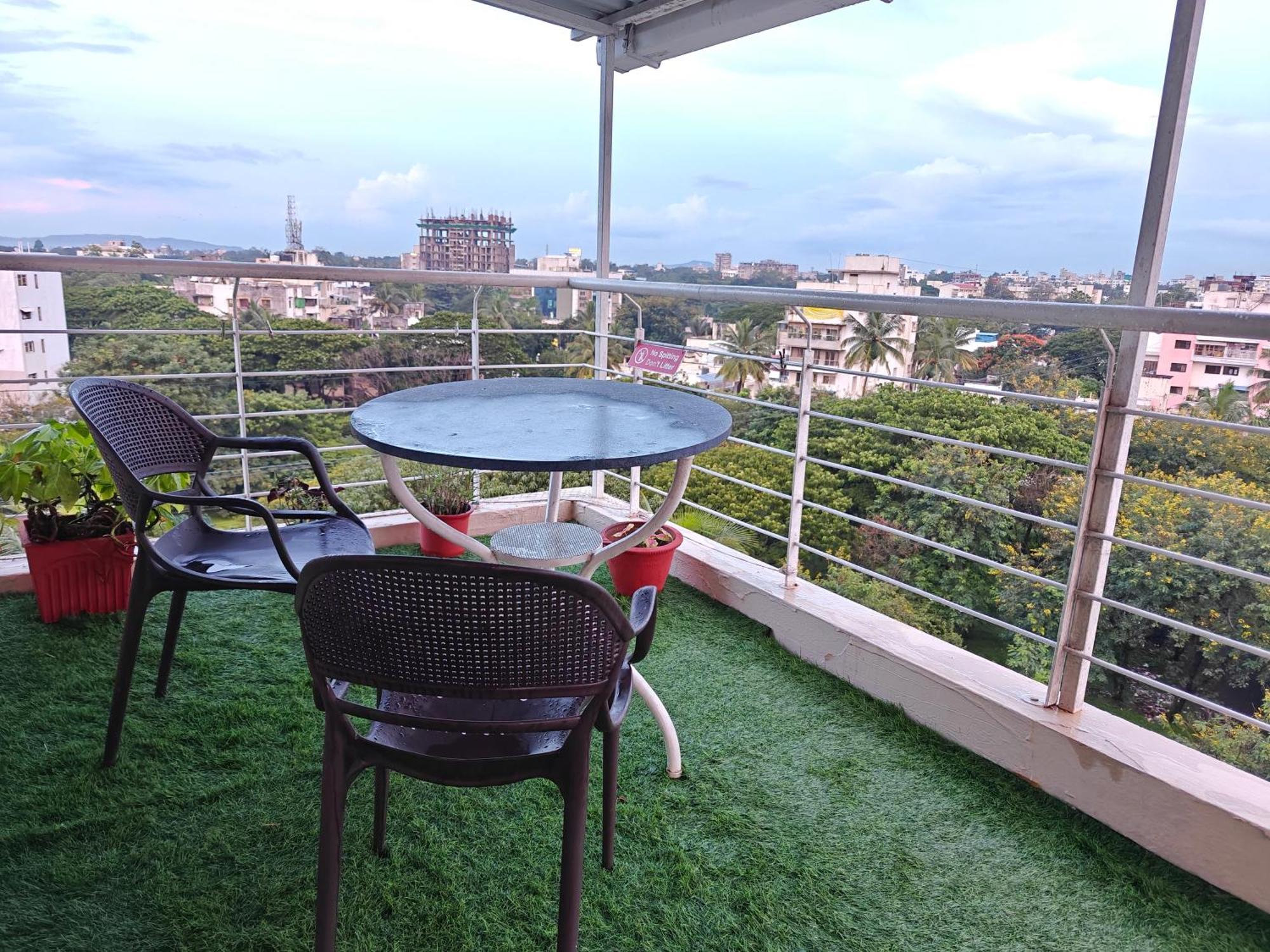Chandralok Service Apartments Kolhapur Exterior foto